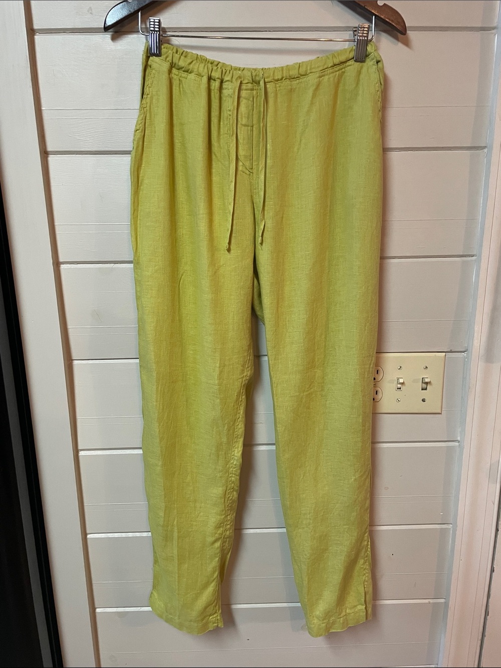 CP Shades Women’s Linen Pants Yellow Size M.